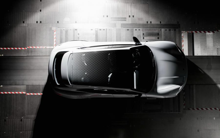  Porsche Mission E Cross Turismo 2018 года  (фото 13 из 66)